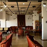 Hotel Paphiessa & 3*