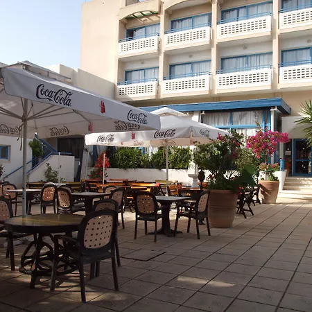 Hotel Paphiessa &