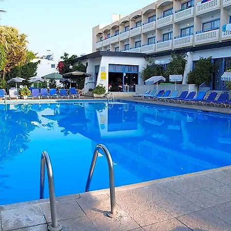 Ξενοδοχείο Paphiessa & 3*