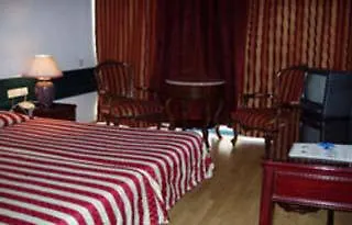 Paphiessa & Hotel Paphos